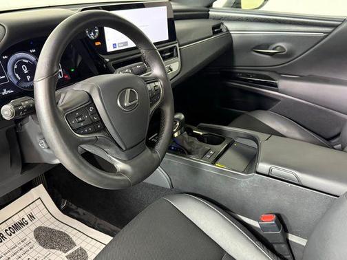 2024 Lexus ES 300h Premium