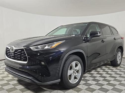 2020 Toyota Highlander LE