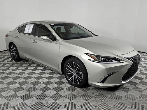 2025 Lexus ES 300h Premium