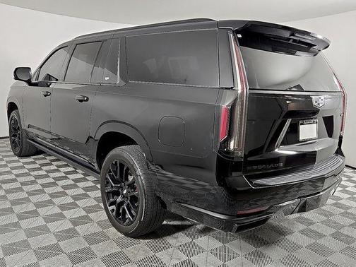 2022 Cadillac Escalade ESV Sport