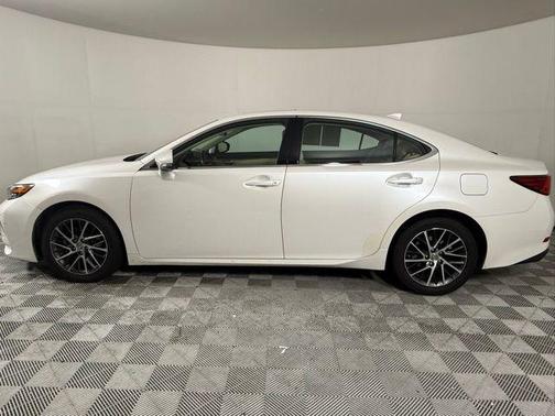 2018 Lexus ES 350 Base