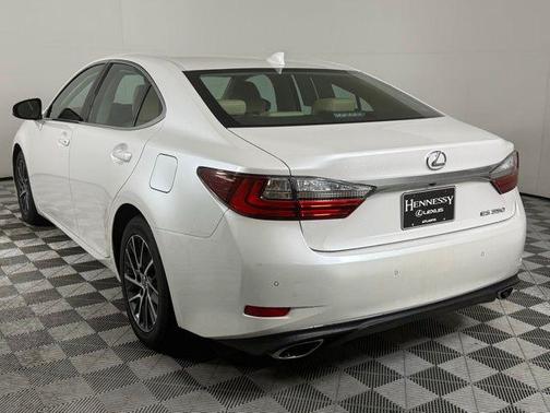 2018 Lexus ES 350 Base