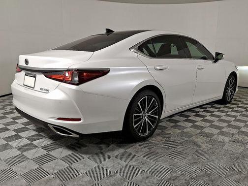 2025 Lexus ES 350 Base