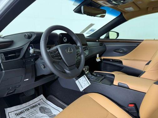 2025 Lexus ES 350 Base