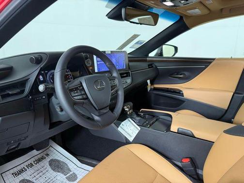 2025 Lexus ES 300h Base