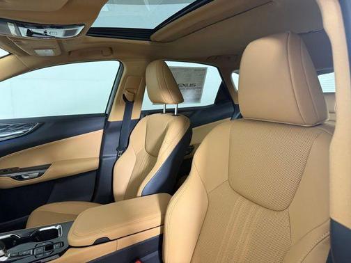 2025 Lexus NX 350h Premium