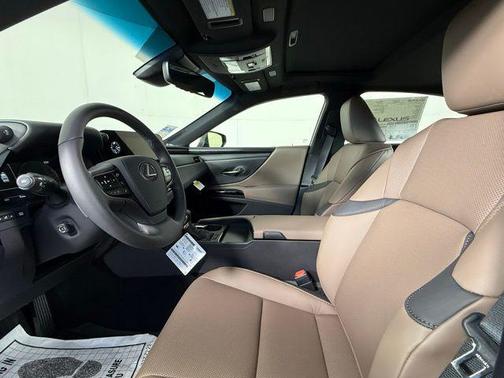2025 Lexus ES 350 Base
