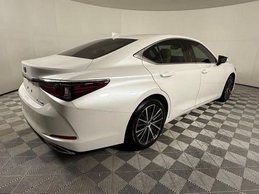 2024 Lexus ES 350 Premium
