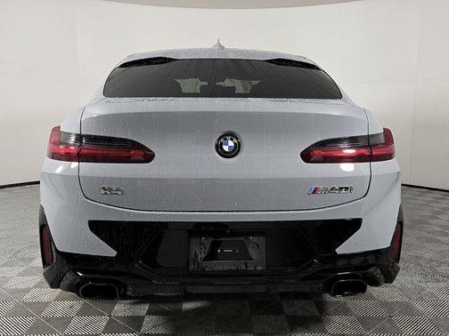 2024 BMW X4 M40i