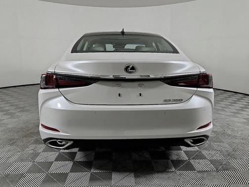 2025 Lexus ES 350 Ultra Luxury