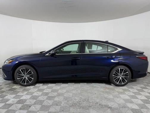 2025 Lexus ES 300h Premium