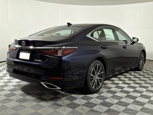 2025 Lexus ES 350 Base