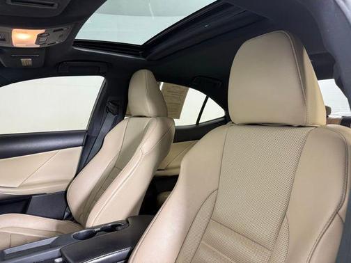 2018 Lexus IS 300 Base