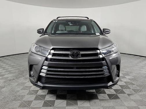 2017 Toyota Highlander Limited Platinum