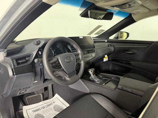 2025 Lexus ES 350 Base
