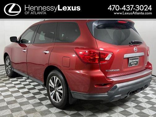 2017 Nissan Pathfinder S