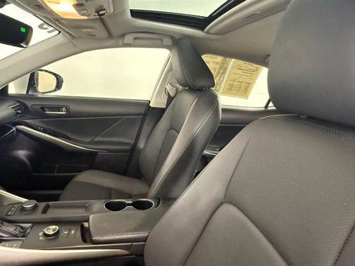 2019 Lexus IS 300 Base