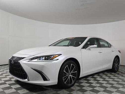 2025 Lexus ES 300h Premium