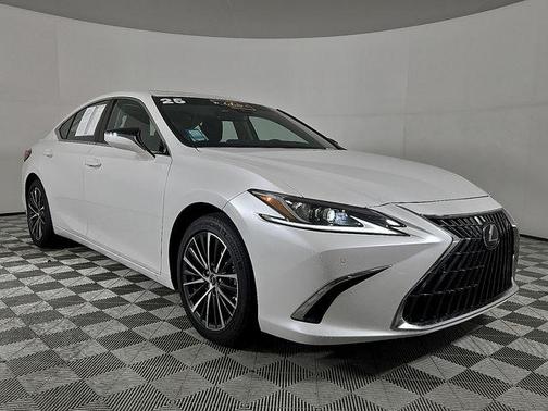 2025 Lexus ES 300h Premium