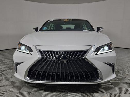 2025 Lexus ES 300h Premium