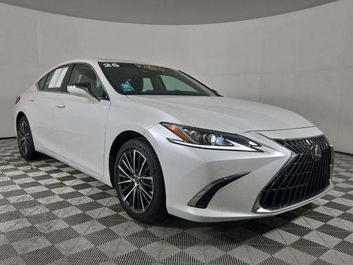 2025 Lexus ES 300h Premium