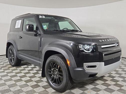 2023 Land Rover Defender 90 SE