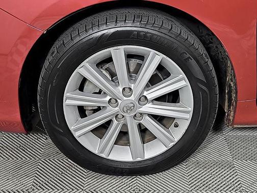 2014 Toyota Camry Hybrid XLE