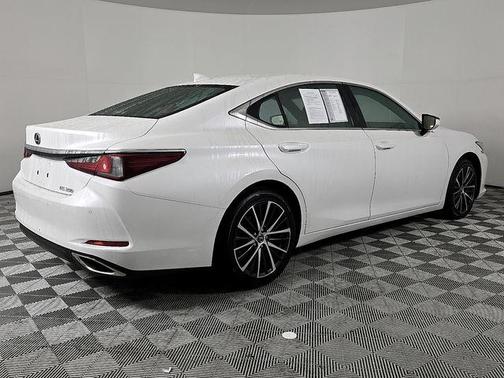 2024 Lexus ES 350 Premium