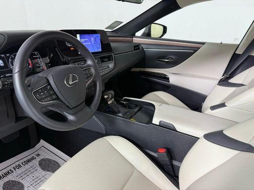 2025 Lexus ES 350 Base