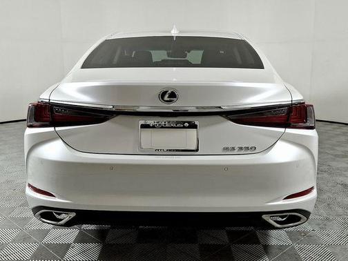 2025 Lexus ES 350 Base