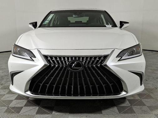2025 Lexus ES 350 Base