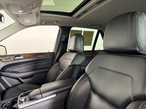 2012 Mercedes-Benz M-Class 4MATIC