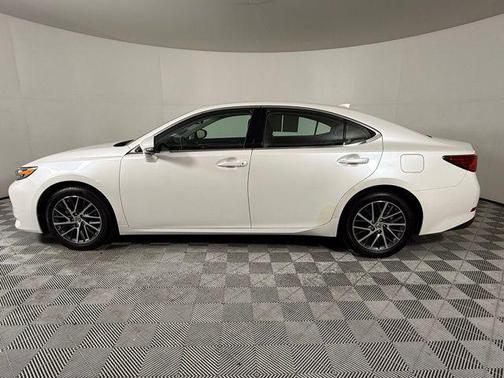 2017 Lexus ES 350 Base