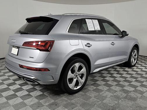 2023 Audi Q5 45 S line Premium Plus
