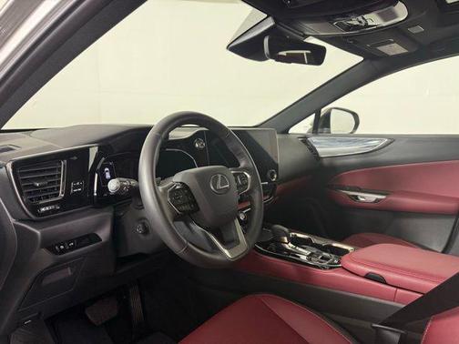 2025 Lexus NX 250 Premium