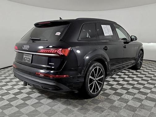 Orca Black Metallic 2021 Audi Q7 55 Prestige