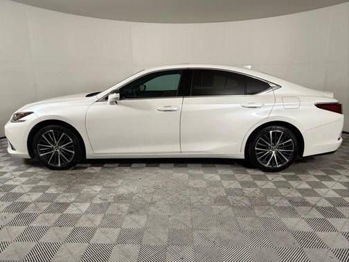 2022 Lexus ES 350 Premium