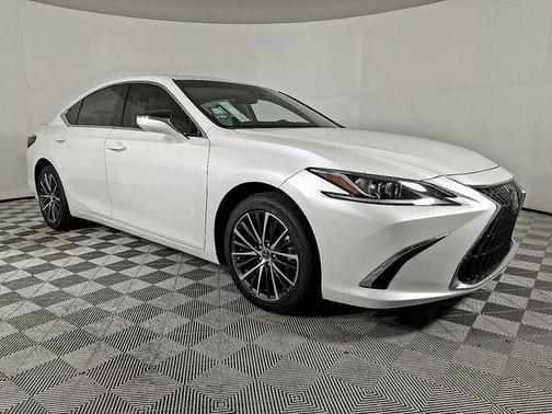 2025 Lexus ES 300h Base