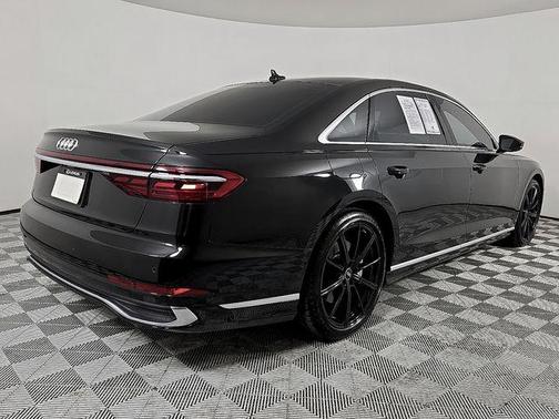 2022 Audi A8 L 55 TFSI quattro Tiptronic