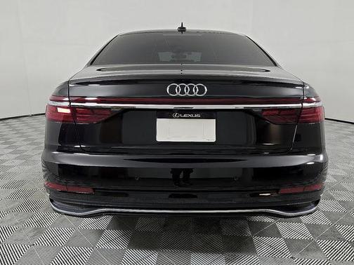 2022 Audi A8 L 55 TFSI quattro Tiptronic