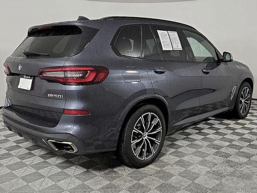 2021 BMW X5 M50i