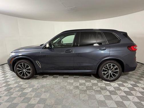 2021 BMW X5 M50i