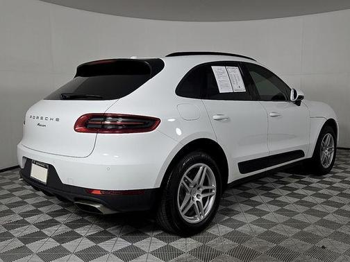 2018 Porsche Macan Base