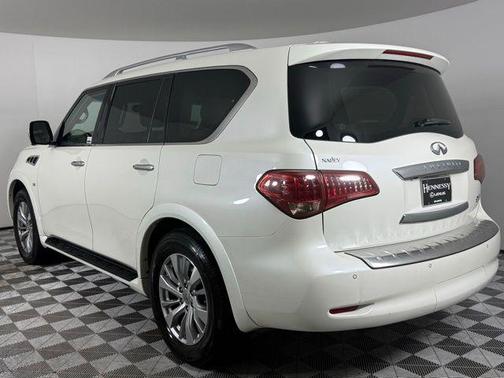 2017 INFINITI QX80 Base