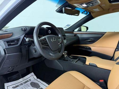 2023 Lexus ES 350 Premium