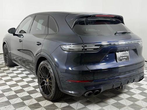 2023 Porsche Cayenne GTS