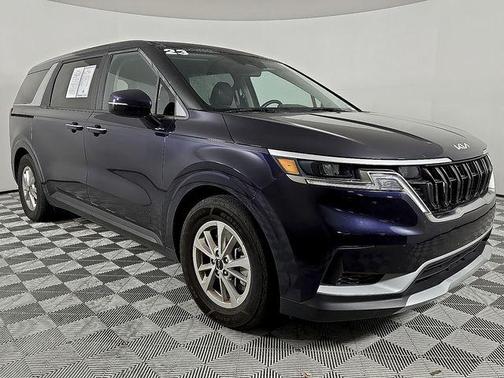 2023 Kia Carnival LX