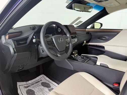 2025 Lexus ES 350 Base
