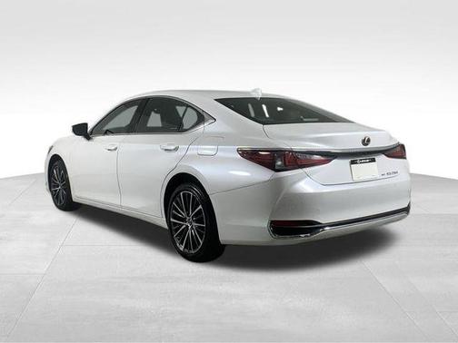 2024 Lexus ES 250 Base