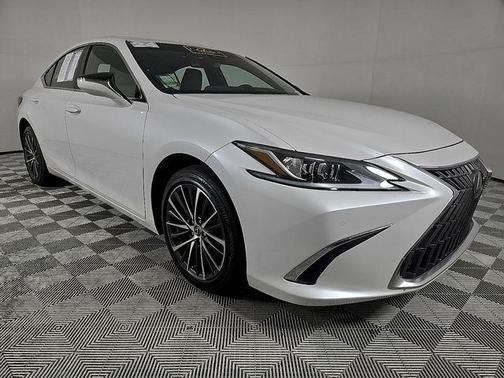 2024 Lexus ES 250 Base